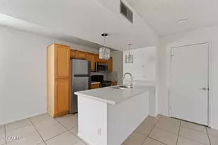 2938 N 61st Pl, Scottsdale, AZ 85251 - Photo 7