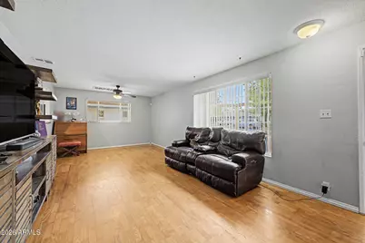 2410 N 39th Place, Phoenix, AZ 85008 - Photo 19