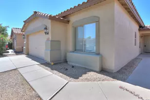 43610 W Bedford Dr, Maricopa, AZ 85138 - Photo 3