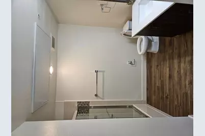 7981 E Wilshire Drive #1008, Scottsdale, AZ 85257 - Photo 11