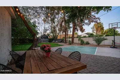 3244 E Weldon Avenue, Phoenix, AZ 85018 - Photo 19