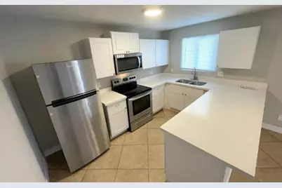 4512 N 81st Drive, Phoenix, AZ 85033 - Photo 3