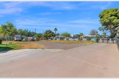 2225 W Morten Avenue #3, Phoenix, AZ 85021 - Photo 13