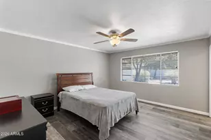 317 E Griswold Rd, Phoenix, AZ 85020 - Photo 27