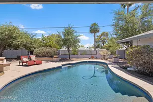 317 E Griswold Rd, Phoenix, AZ 85020 - Photo 57