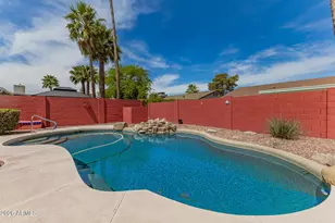 4020 E Windrose Dr, Phoenix, AZ 85032 - Photo 27