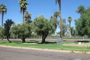 1019 W Woodland Ave, Phoenix, AZ 85007 - Photo 11