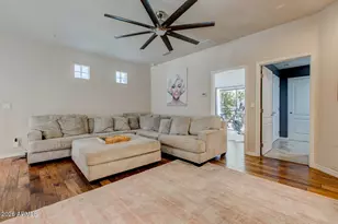 3441 E Avalon, Phoenix, AZ 85018 - Photo 11