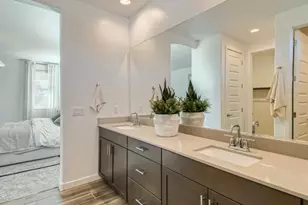 24923 N 167th Ave, Surprise, AZ 85387 - Photo 11