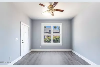 139 N 11th Avenue #A, Phoenix, AZ 85007 - Photo 7