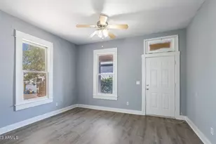 139 N 11th Ave, Phoenix, AZ 85007 - Photo 1