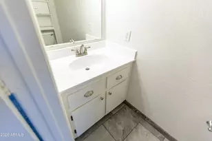 19601 N 7th St, Phoenix, AZ 85024 - Photo 11
