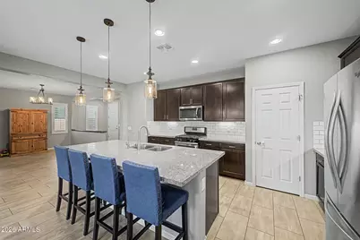 12117 W Desert Moon Way, Peoria, AZ 85383 - Photo 9