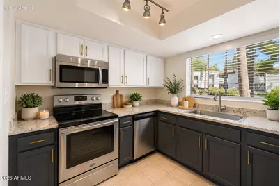 6885 E Cochise Road #Apt 142, Paradise Valley, AZ 85253 - Photo 7