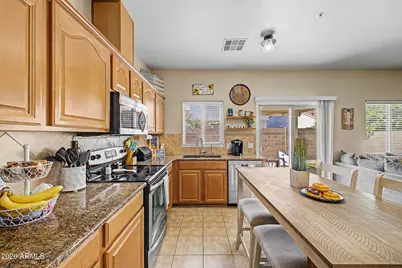 8774 W Aster Drive, Peoria, AZ 85381 - Photo 11