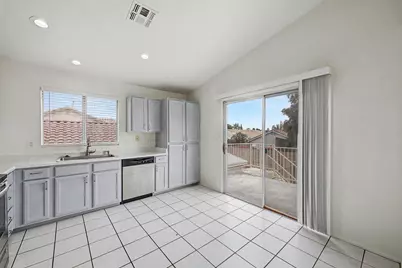 4138 W Charter Oak Road, Phoenix, AZ 85029 - Photo 9
