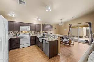 9051 W Raven Dr, Arizona City, AZ 85123 - Photo 7