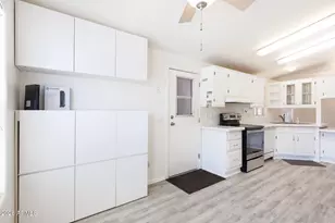 3901 E Pinnacle Peak Rd, Phoenix, AZ 85050 - Photo 17
