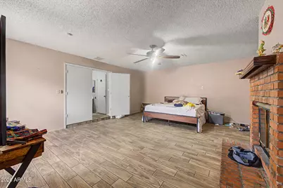 8926 N 55th Avenue, Glendale, AZ 85302 - Photo 11