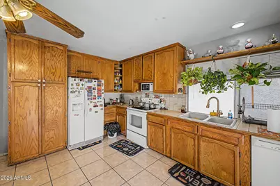 8926 N 55th Avenue, Glendale, AZ 85302 - Photo 7