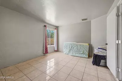 8926 N 55th Avenue, Glendale, AZ 85302 - Photo 9