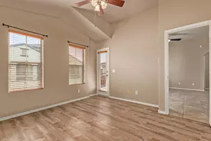 2725 E Mine Creek Rd, Phoenix, AZ 85024 - Photo 11