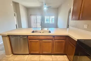 2725 E Mine Creek Rd, Phoenix, AZ 85024 - Photo 7