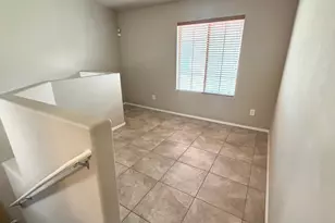 2725 E Mine Creek Rd, Phoenix, AZ 85024 - Photo 9