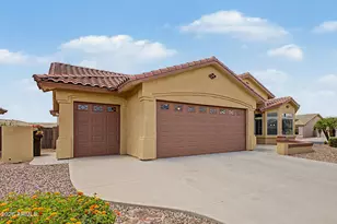 2746 S Elderwood Cir, Mesa, AZ 85209 - Photo 3