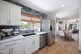 4393 E Hartford Ave, Phoenix, AZ 85032 - Photo 3