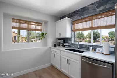 4393 E Hartford Avenue, Phoenix, AZ 85032 - Photo 7