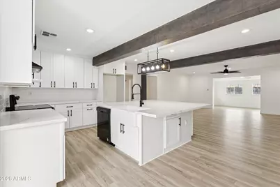 7201 N 16th Drive, Phoenix, AZ 85021 - Photo 13