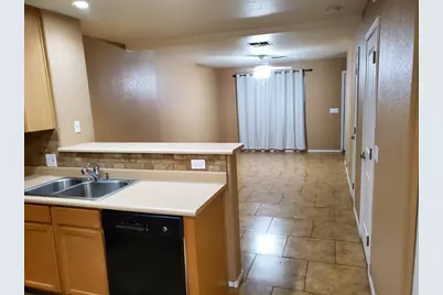 7801 N 44th Drive #Unit 1062, Glendale, AZ 85301 - Photo 5