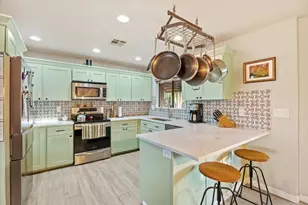 8543 E Jackrabbit Rd, Scottsdale, AZ 85250 - Photo 11
