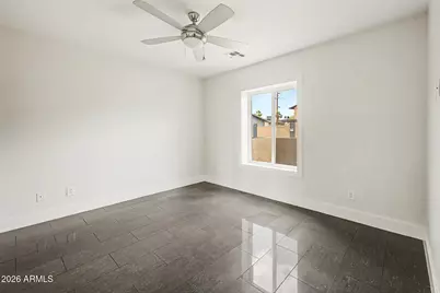 3233 N 37th Street #18, Phoenix, AZ 85018 - Photo 17