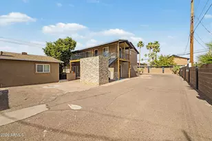 3233 N 37th St, Phoenix, AZ 85018 - Photo 7