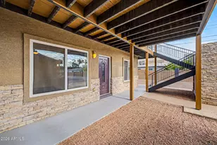 3233 N 37th St, Phoenix, AZ 85018 - Photo 1