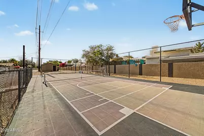 3233 N 37th Street #18, Phoenix, AZ 85018 - Photo 25