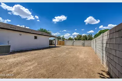 2922 E Le Marche Avenue, Phoenix, AZ 85032 - Photo 35