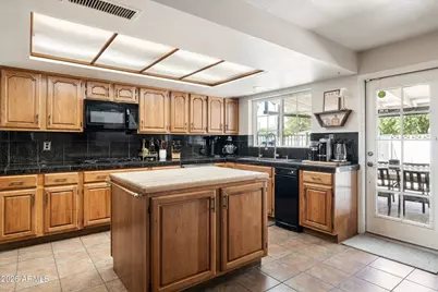7540 N 7th Avenue, Phoenix, AZ 85021 - Photo 15