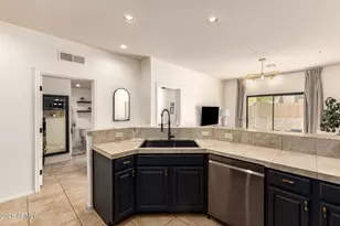 12642 N Mountainside Dr, Fountain Hills, AZ 85268 - Photo 11