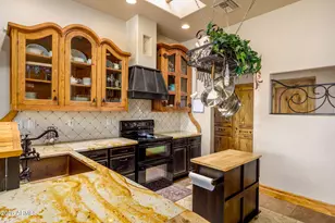 21909 W Beacon Ln, Wittmann, AZ 85361 - Photo 9