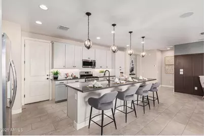17386 W Bloomfield Road, Surprise, AZ 85388 - Photo 13