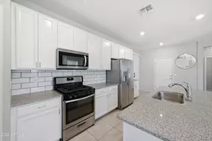 59 E Liberty Ln, Gilbert, AZ 85296 - Photo 7