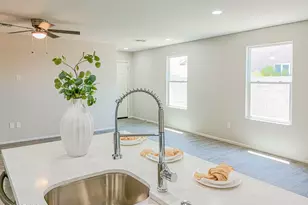 9510 W Tinajas Dr, Arizona City, AZ 85123 - Photo 5