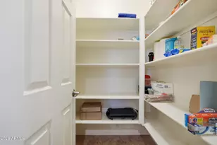 2522 E Fawn Dr, Phoenix, AZ 85042 - Photo 13