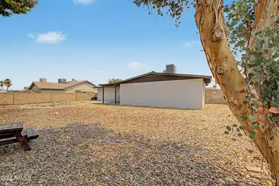 10448 W Seldon Lane, Peoria, AZ 85345 - Photo 31