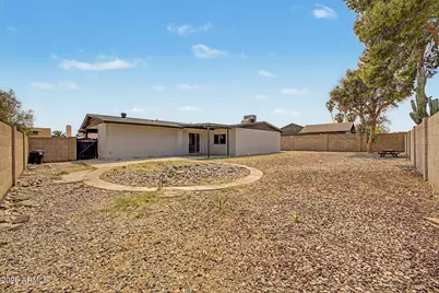 10448 W Seldon Lane, Peoria, AZ 85345 - Photo 29