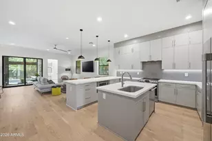 2935 E Mulberry Dr, Phoenix, AZ 85016 - Photo 7