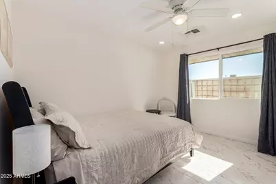 10441 W Twin Oaks Drive, Sun City, AZ 85351 - Photo 11